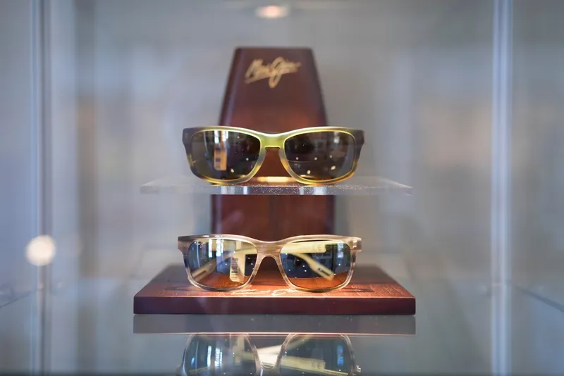 sunglasses stores L'Optique of Dallas