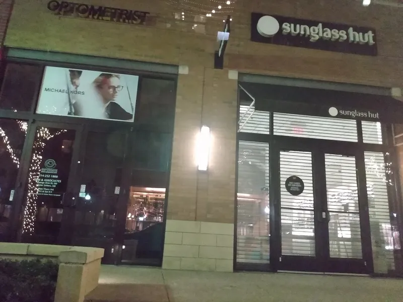 sunglasses stores Sunglass Hut