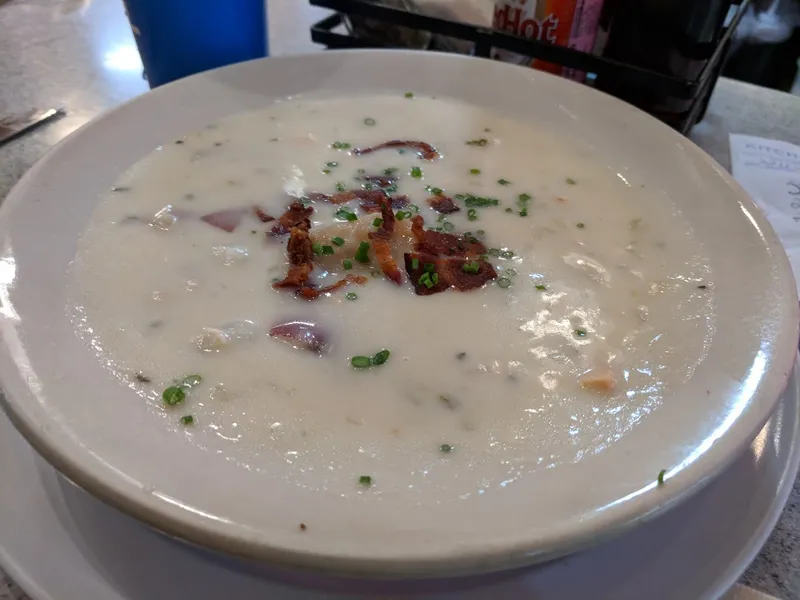 clam chowder Pearl's Oyster Bar