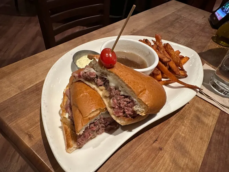 french dip Woodlands American Grill