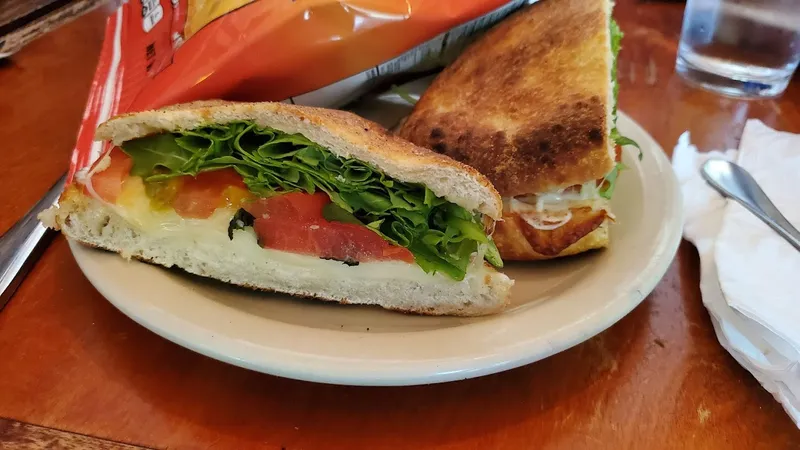 caprese sandwich CIBO