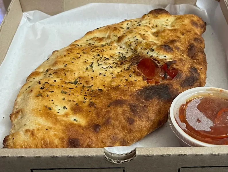 calzones Pizza By Napoli