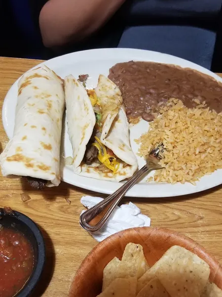 chicken fajitas Gonzalez Restaurant