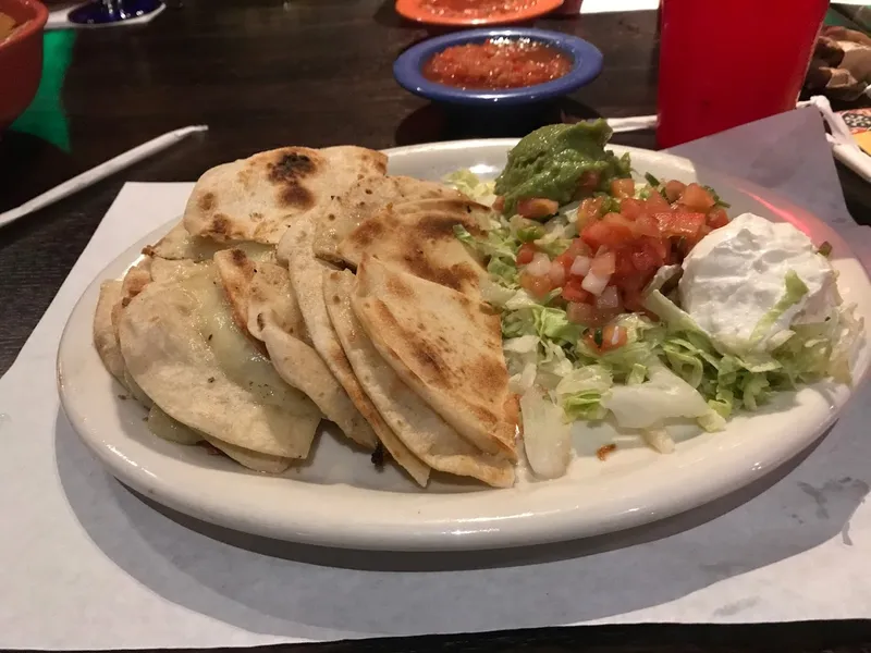 chicken quesadilla Pico de Gallo