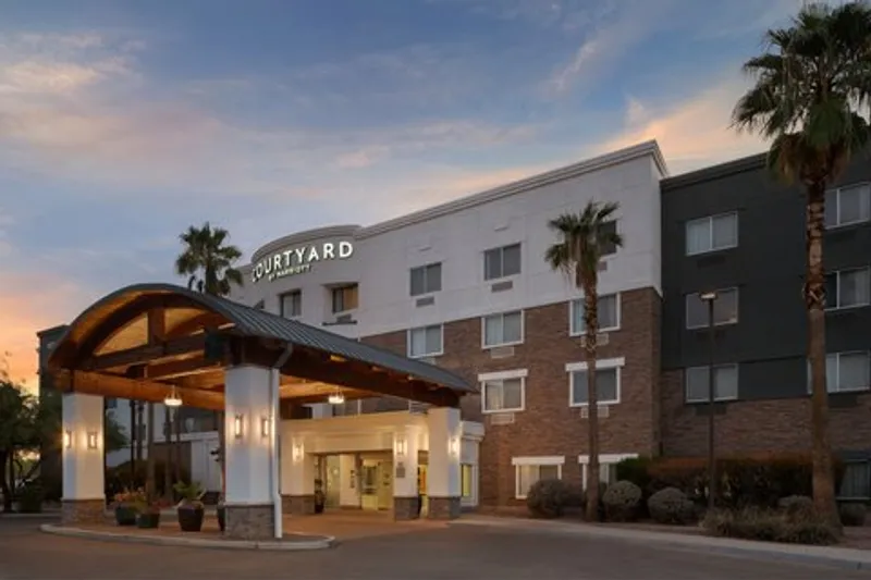 Hotels with balconies Courtyard Phoenix West/Avondale