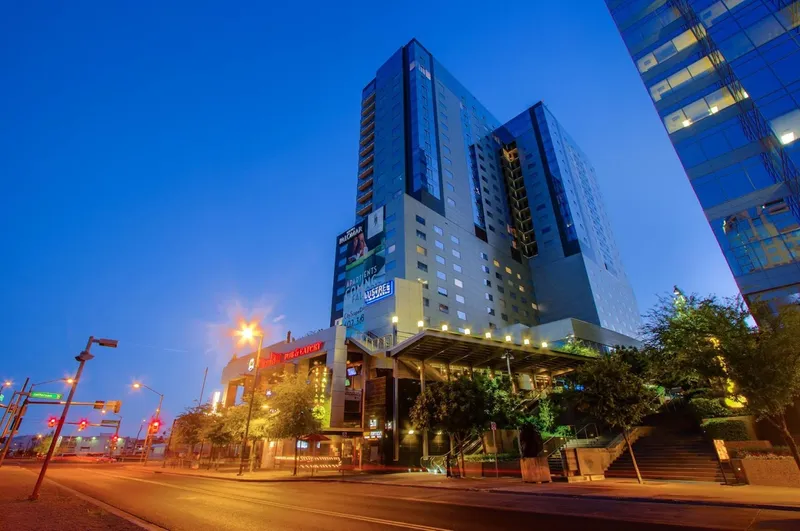 Hotels with balconies Kimpton Hotel Palomar Phoenix