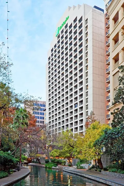 Hotels with balconies Holiday Inn San Antonio-Riverwalk, an IHG Hotel