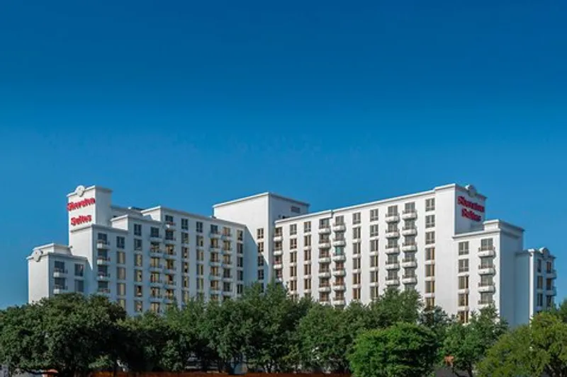 Hotels with balconies Sheraton Suites Market Center Dallas