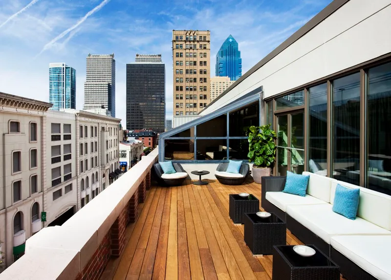 Hotels with rooftop pool The Rittenhouse Hotel