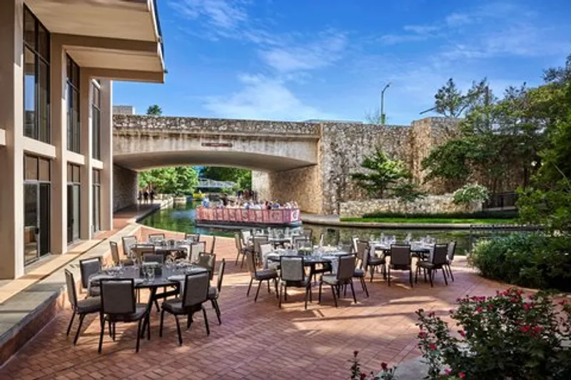 business hotels San Antonio Marriott Rivercenter on the River Walk