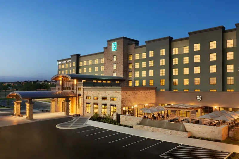 hotels with room service Embassy Suites by Hilton San Antonio Brooks Hotel & Spa