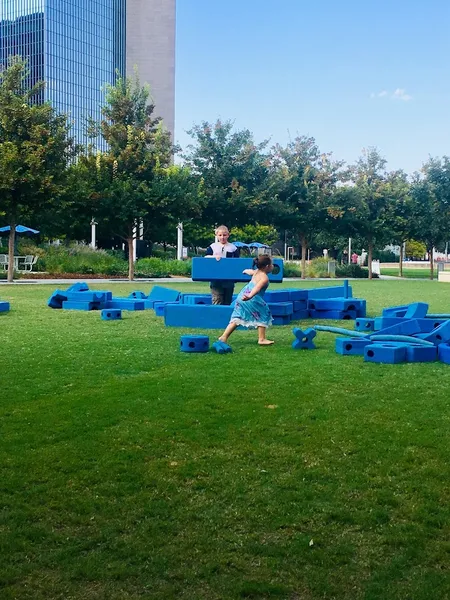 Things to do with kids Klyde Warren Park