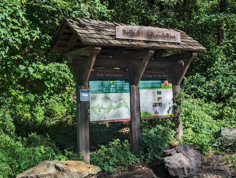 Hiking Trails Bells Mill Road West Trailhead