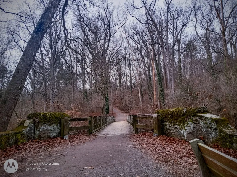 Hiking Trails White Trail Entrance