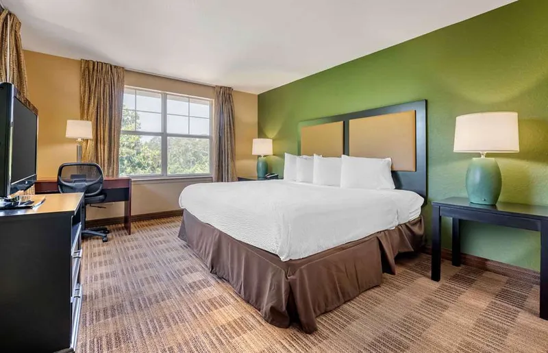 Hotels with kitchenettes Extended Stay America - Phoenix - Midtown