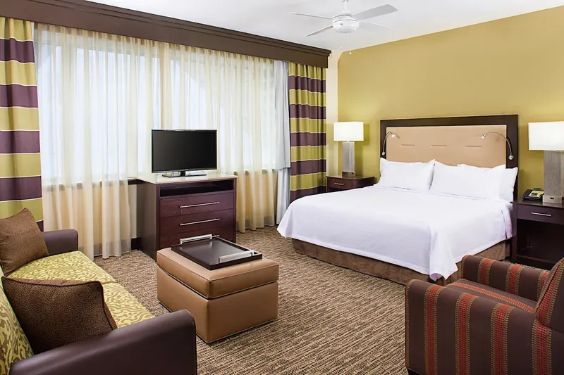 Hotels with kitchenettes Homewood Suites by Hilton Dallas Downtown, TX