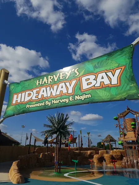 Amusement parks Harvey's Hideaway Bay @ Morgans Wonderland