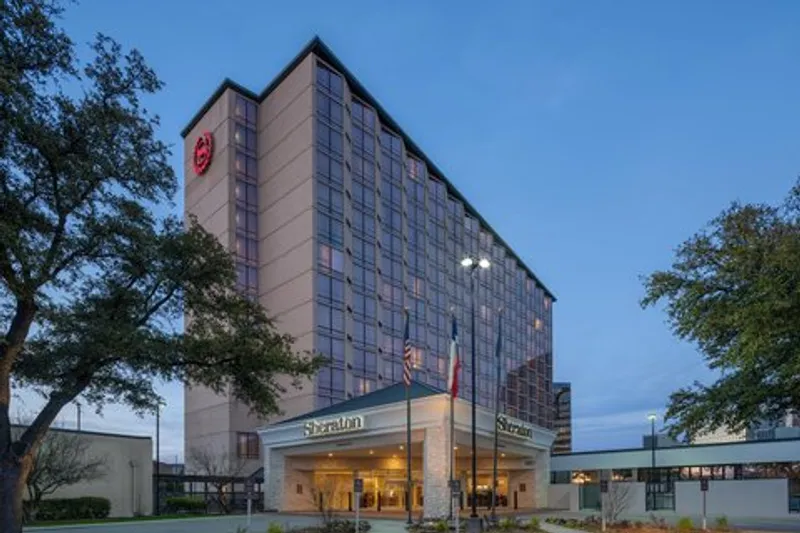 Hotels with EV charging Sheraton Dallas Hotel by the Galleria