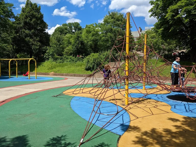 Kid-Friendly day trips Smith Memorial Playground & Playhouse