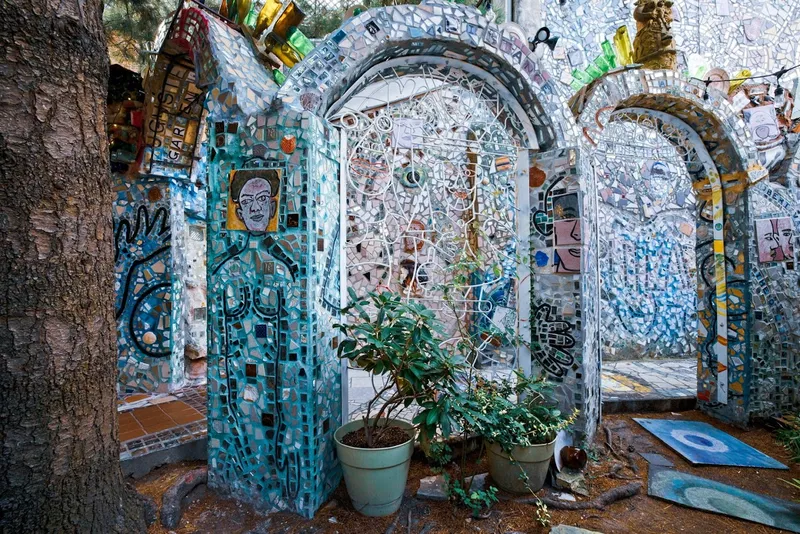 Kid-Friendly day trips Philadelphia's Magic Gardens