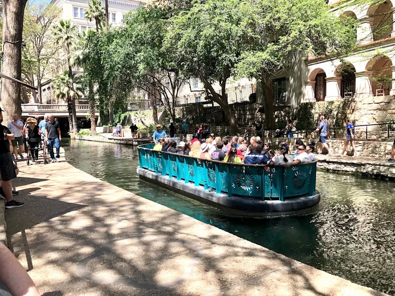 road trips Go Rio River Boat Tours San Antonio