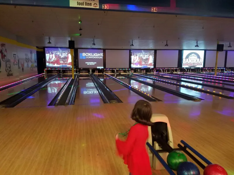 Bowling Bandera Bowling Center