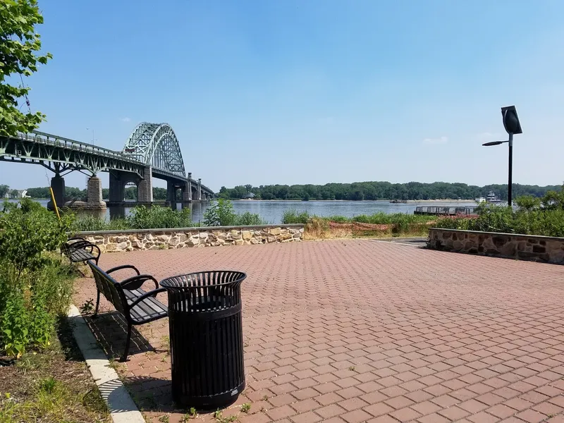 picnic spots Lardner's Point Park