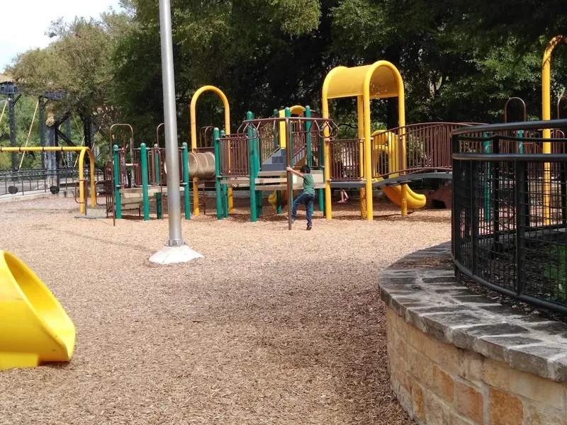 playgrounds Brackenridge Park