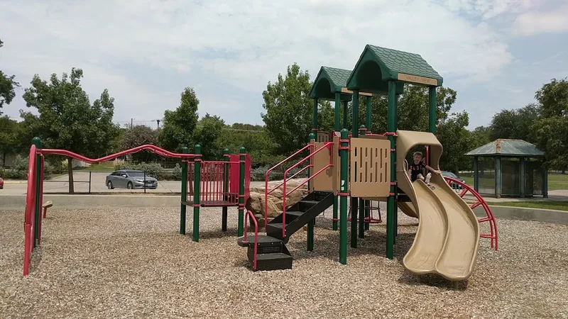 playgrounds Valley View Park