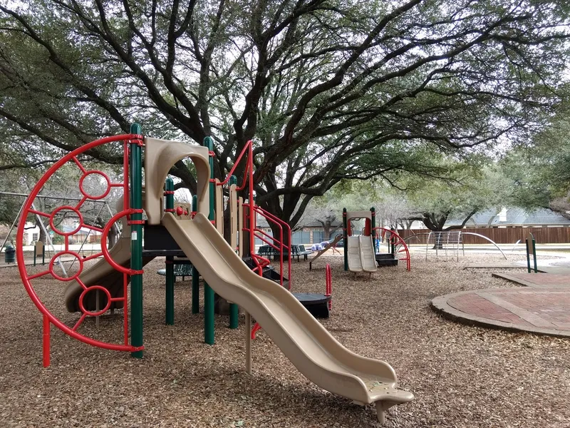 playgrounds Preston Hollow Park