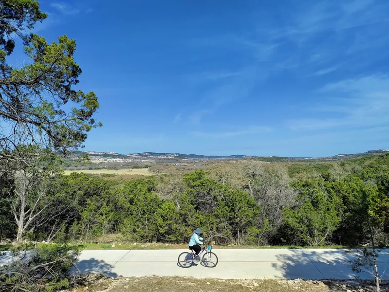 Kid-friendly bike trails Eisenhower Park