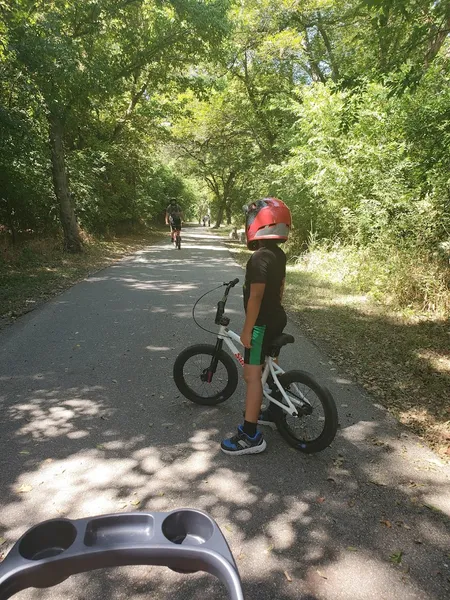 Kid-friendly bike trails Oakwell TrailHead Park