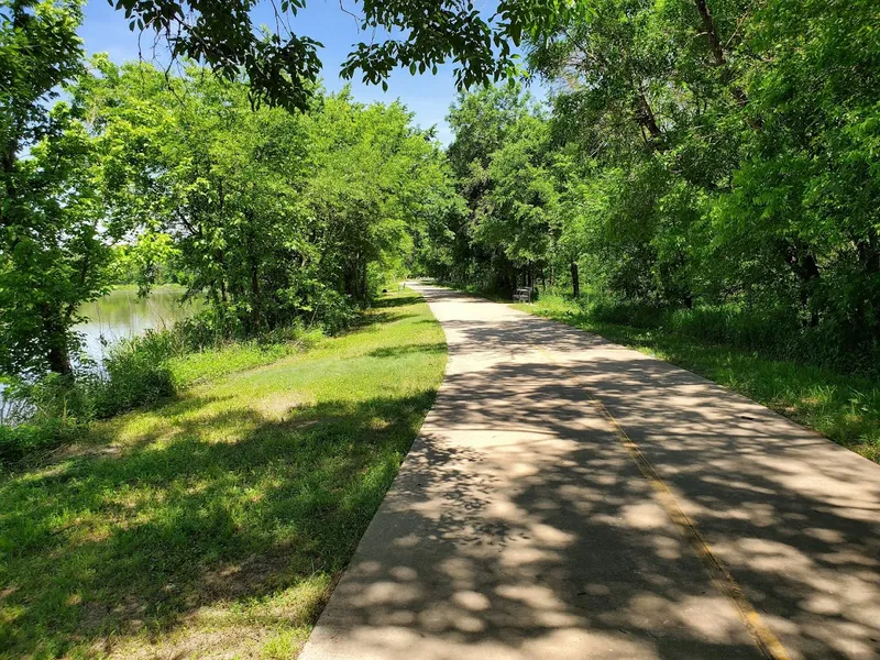 kid-friendly hiking trails Trinity Forest Trail