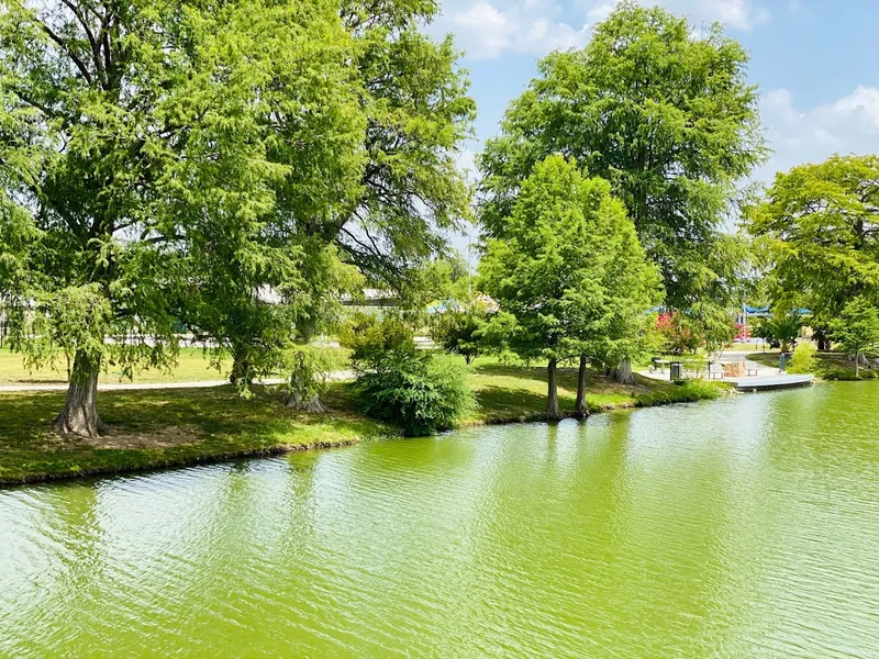 places to go kayaking Elmendorf Lake Park