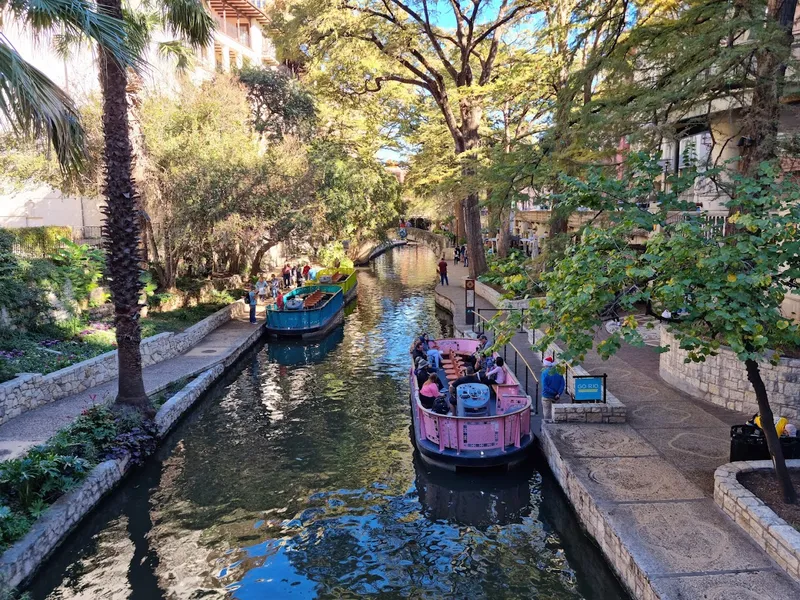 places to go kayaking Go Rio River Boat Tours San Antonio