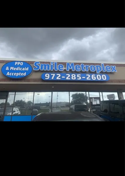 dental clinics Smile Metroplex