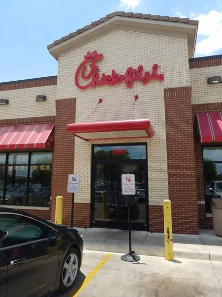 Fast Food restaurants Chick-fil-A in Harlandale