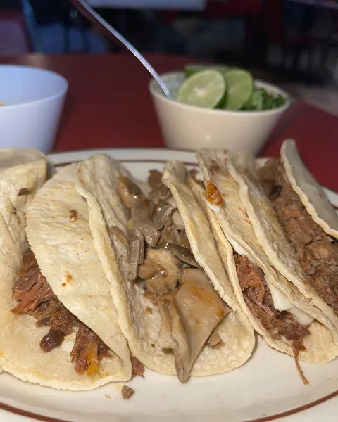 Tacos restaurants El Güero Birria de Chivo