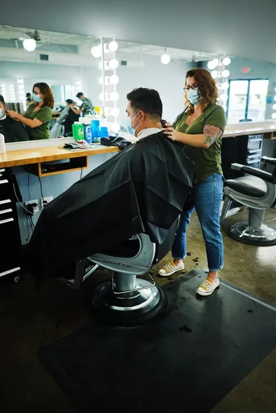 barber shops Traveler Barbershop Eastside in Downtown San Antonio