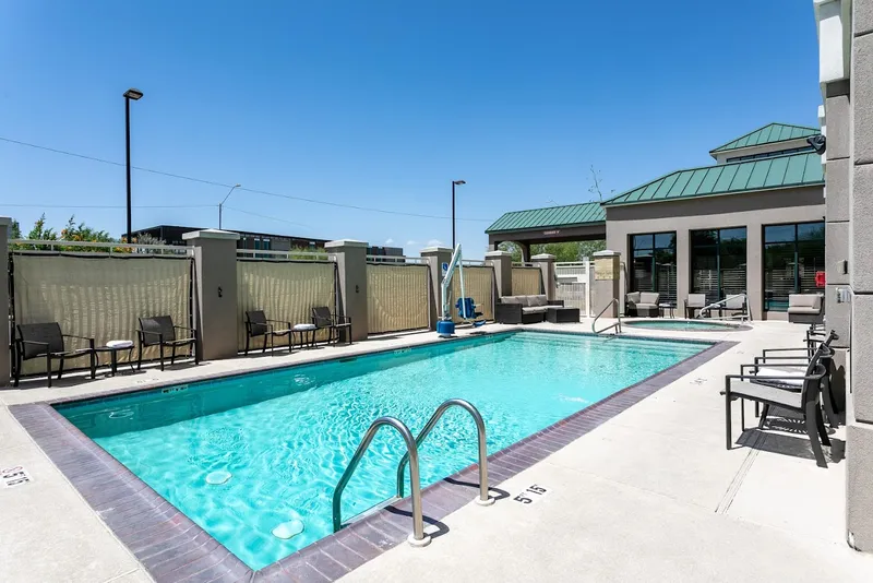 pet friendly hotels Hilton Garden Inn Phoenix Airport North