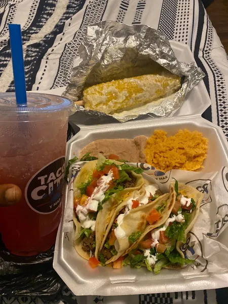 gyro Tacos Y Mas - Lower Greenville in Lower Greenville