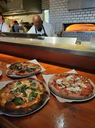 pizza places in Camelback East Village Phoenix