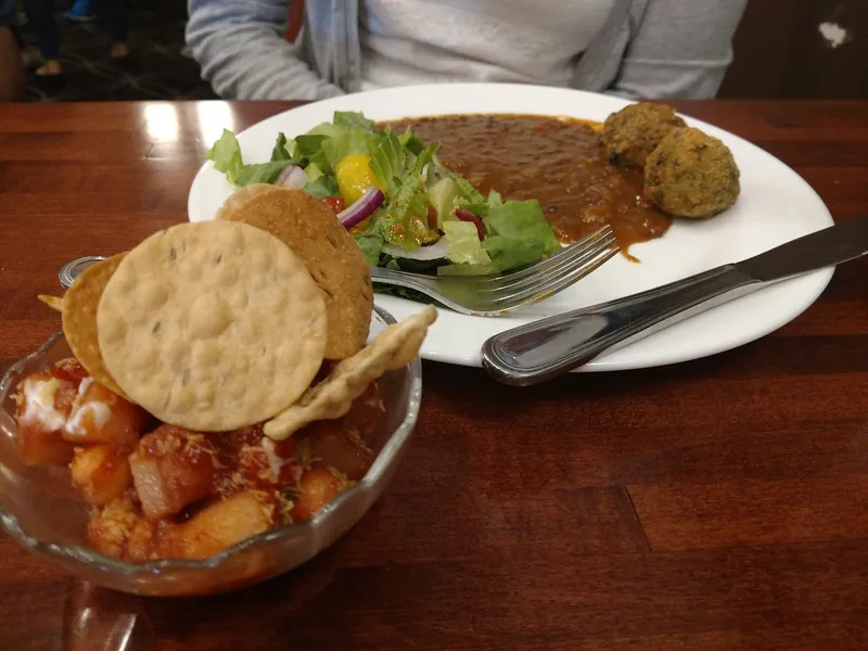 garlic bread Rangoli: Vibrant Flavors Of India in Bustleton