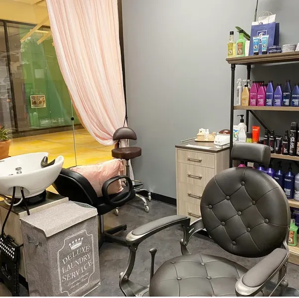 hair salons Lunar Beauty Boutique