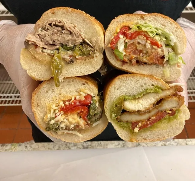 Sandwiches restaurants Antonio's Deli (University City)