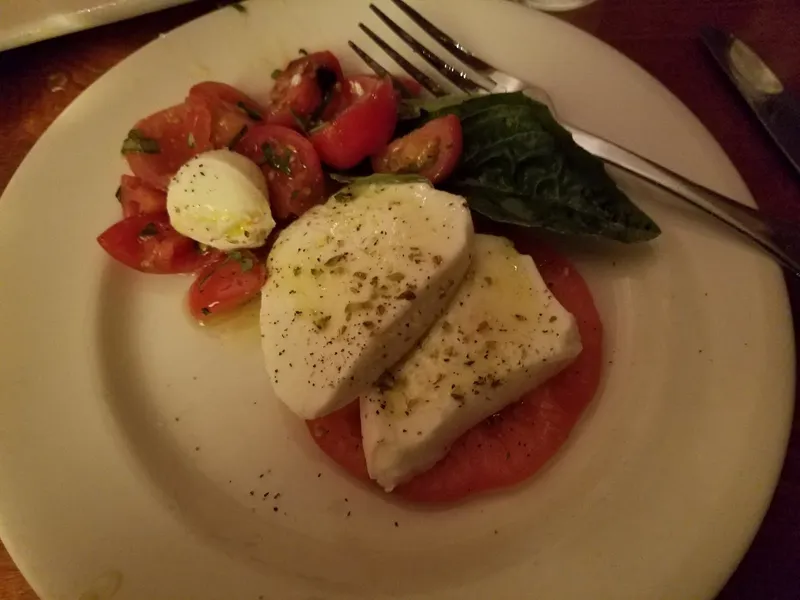 caprese sandwich CIBO