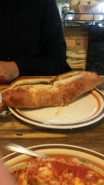 calzones Perri's Pizza