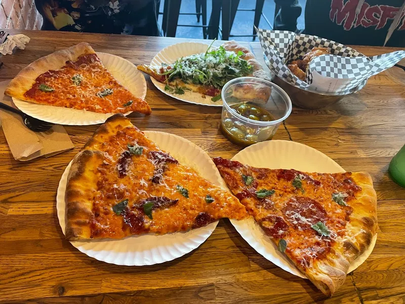 calzones Via Della Slice Shop