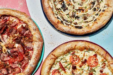 Top 14 pizza places in Desert Ridge Phoenix