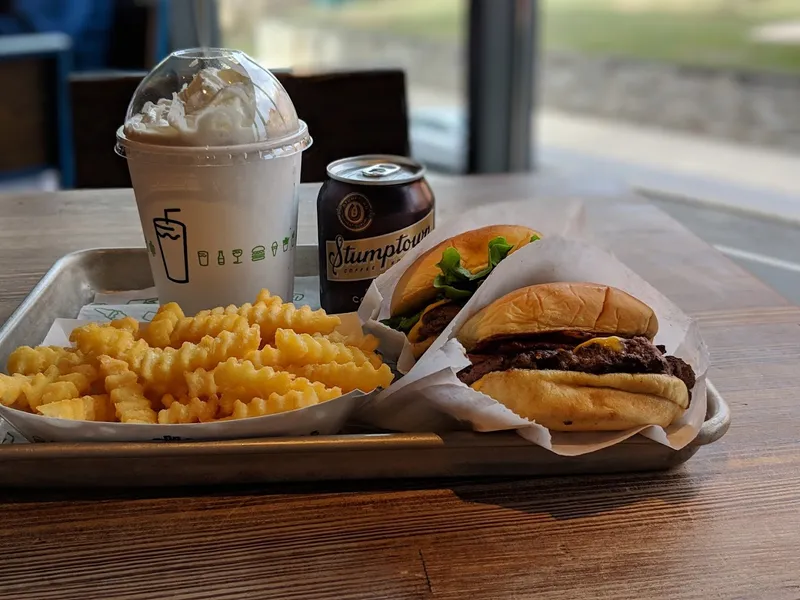 Kid-Friendly restaurants Shake Shack University City